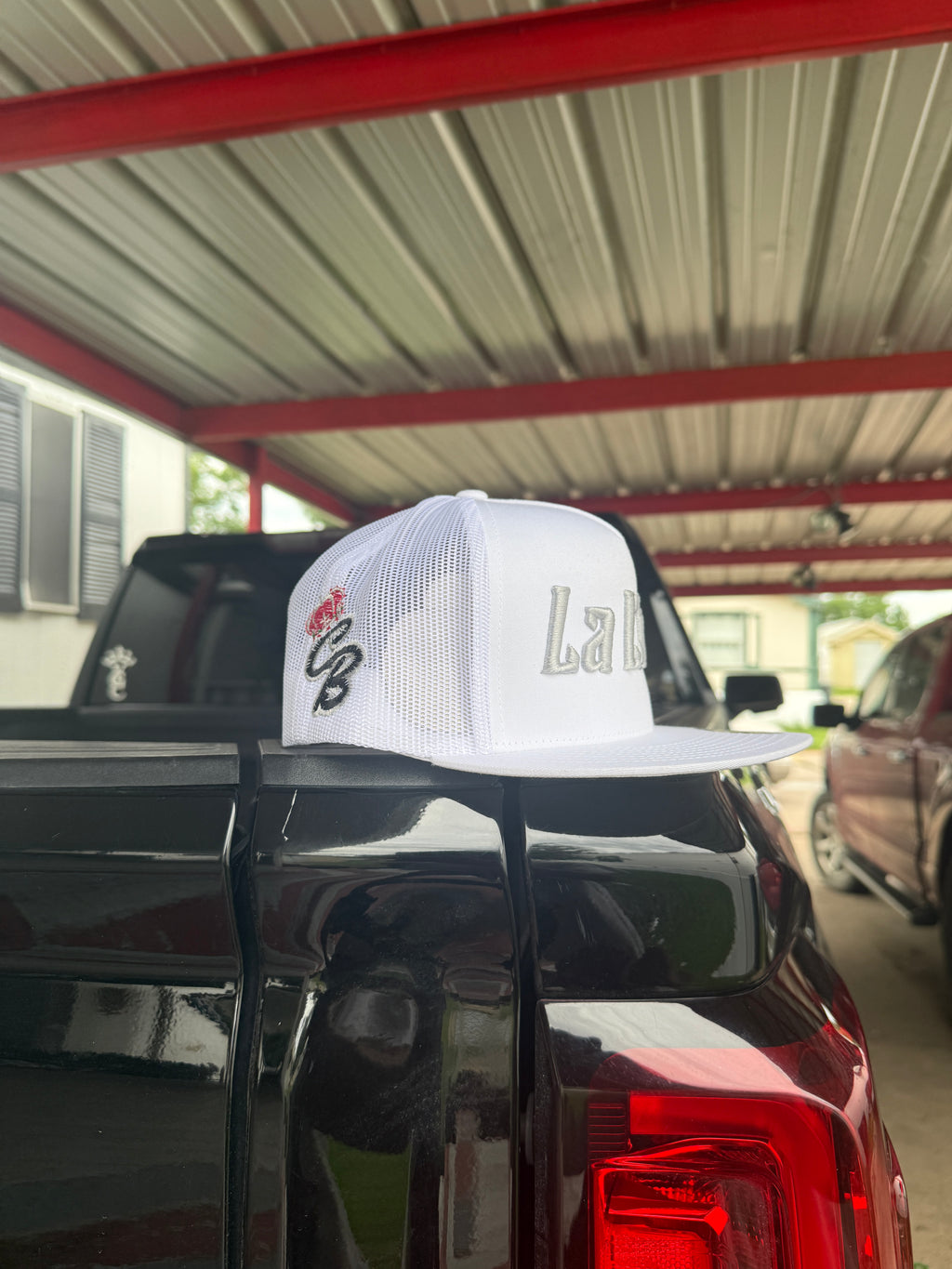 La Lxion White Hat