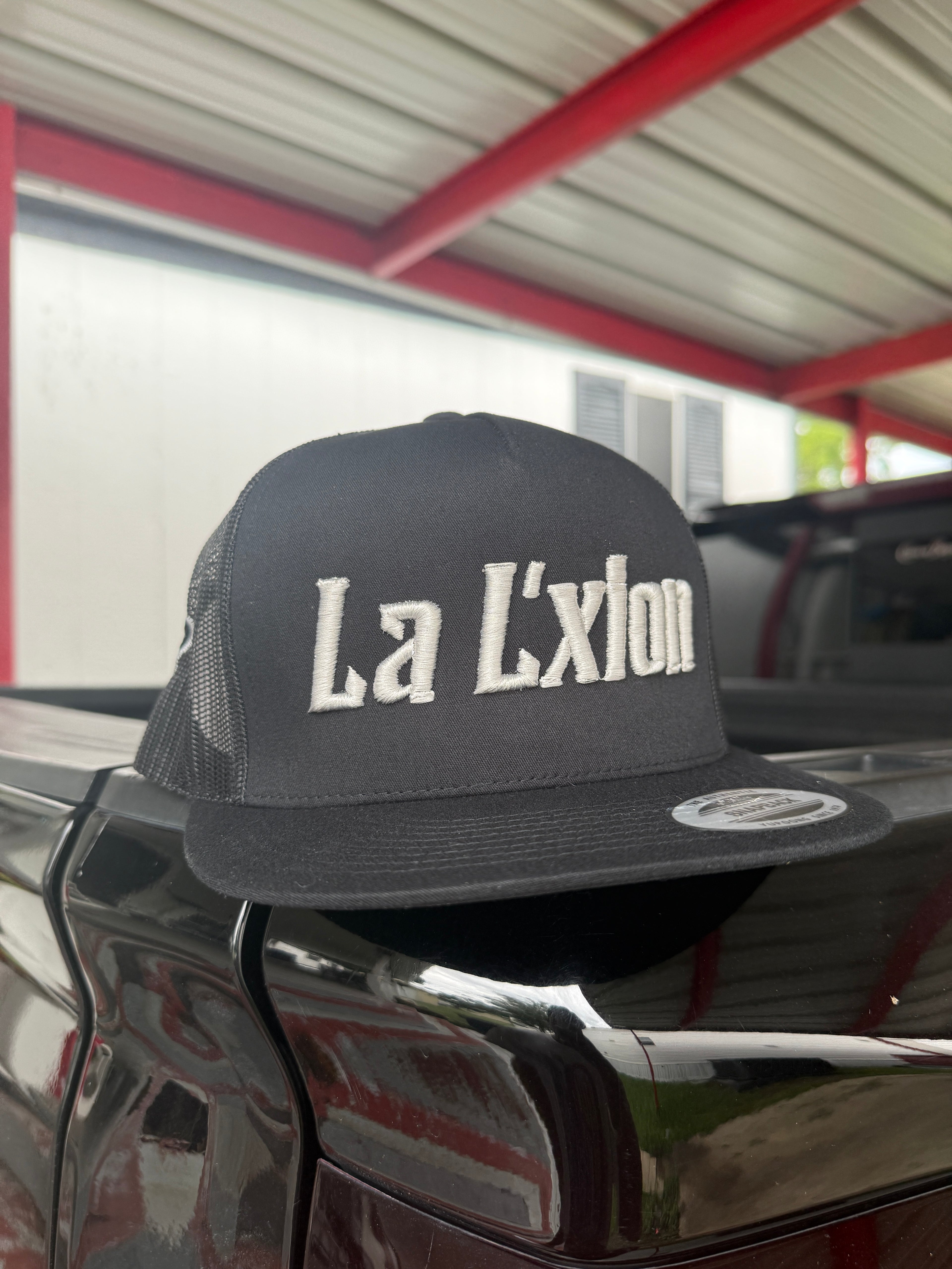 La Lxion black hat